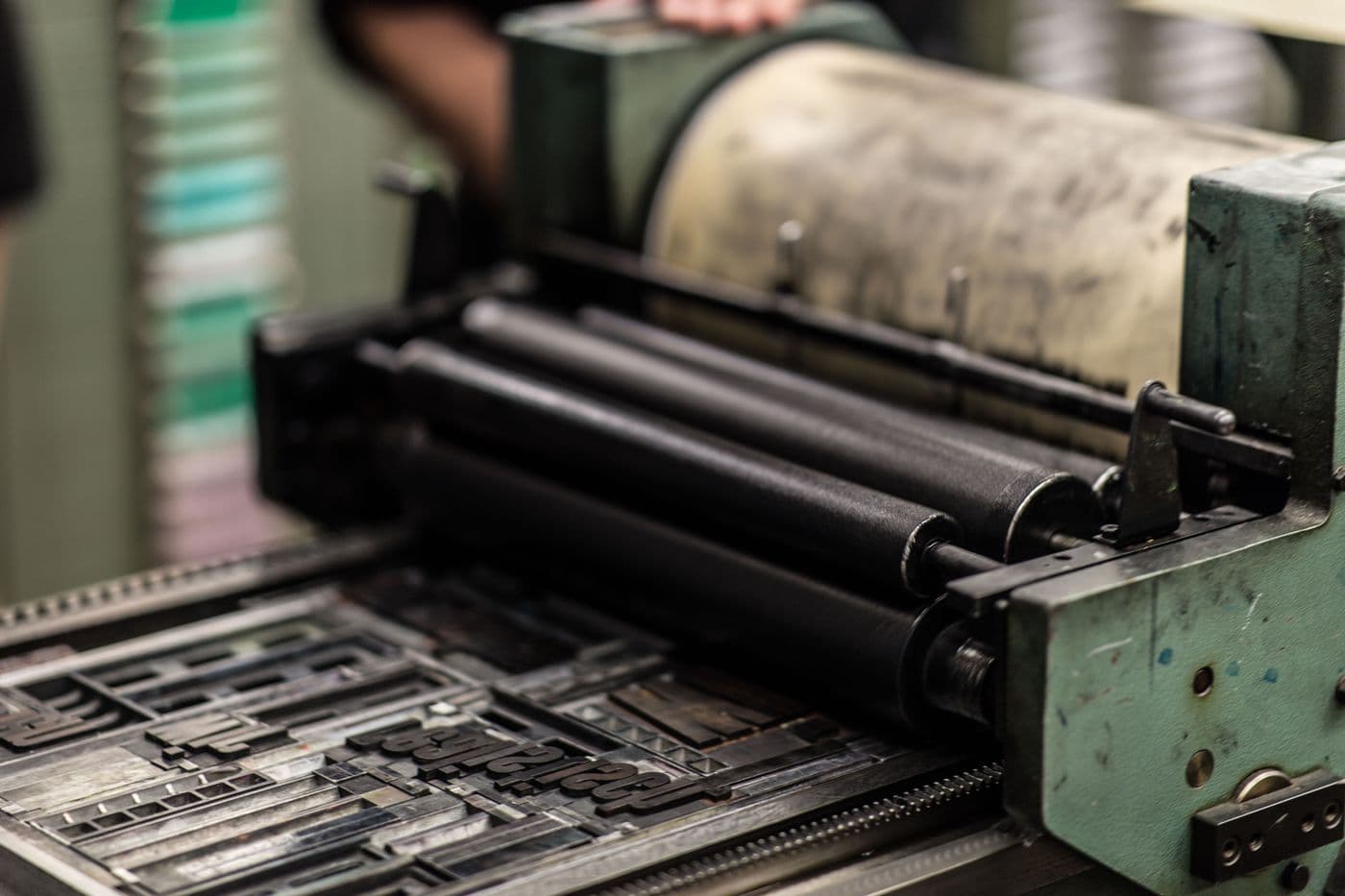 Inking rollers and cylinder of a printing press